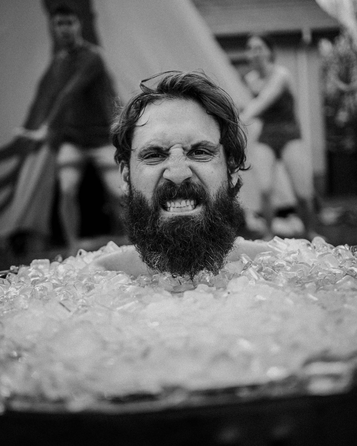 Cold plunge tubs