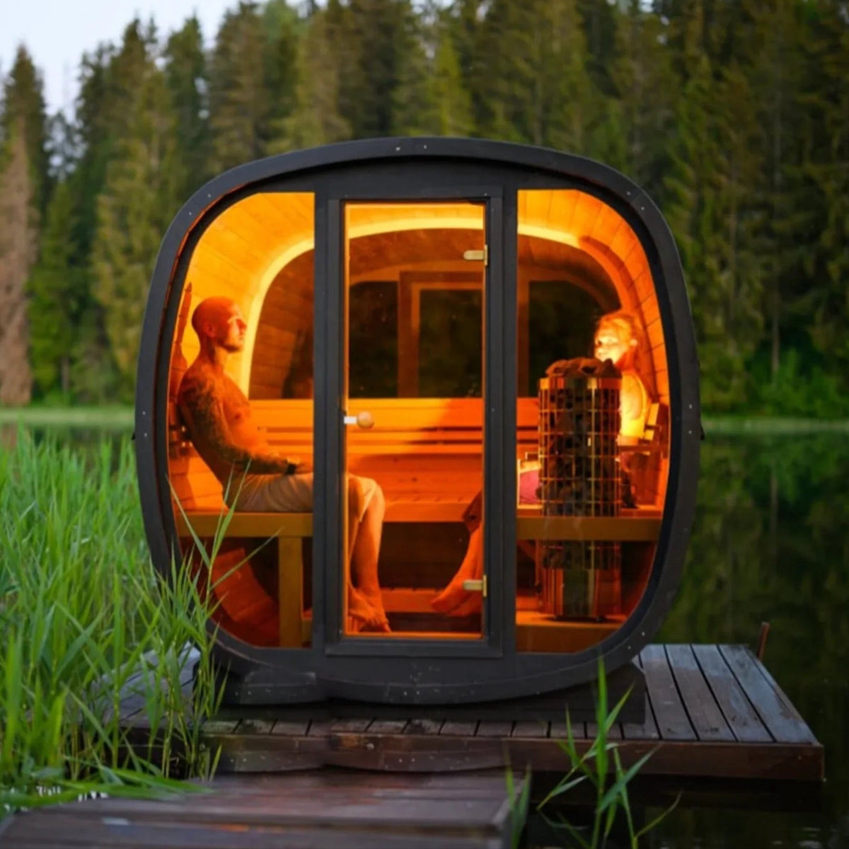 Orivon Auris Two outdoor cedar sauna